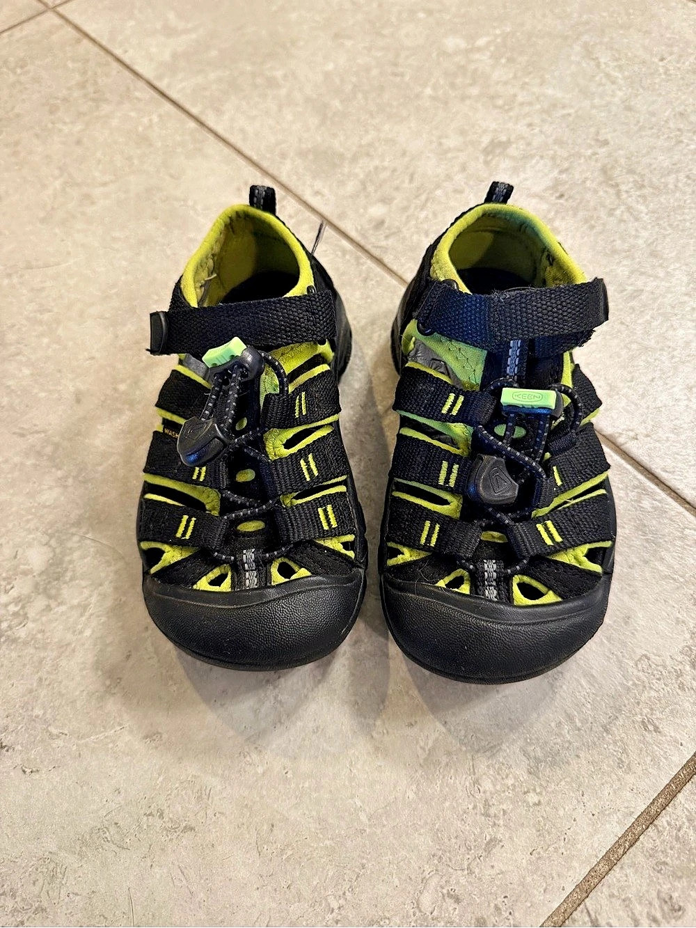 KEEN Kids' Newport H2 Sandals Black & Green, US 10